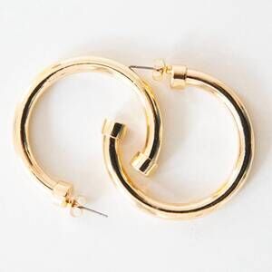 NEW HOO HOOPS women's midis hoops in gold